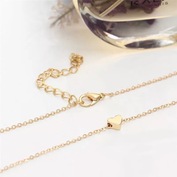 Minimalist Cute Mini Heart Simple Charm Necklace - Picture 6 of 10